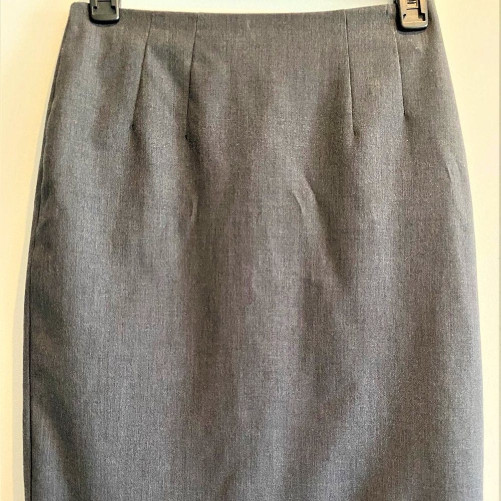 H&M Gray Pencil Skirt Size US 4